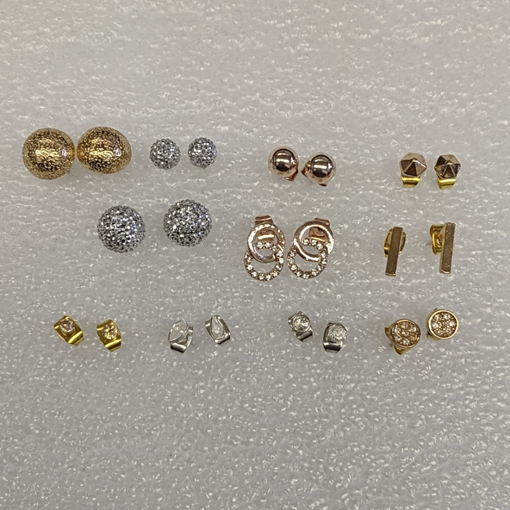 Lot of 11 pairs of earrings